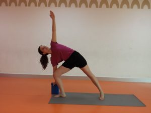 Ardha Chandrasana