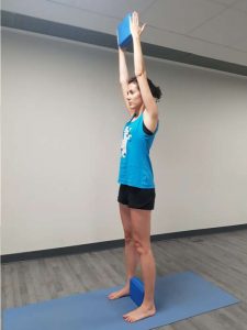 urdhva-hastasana