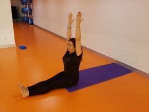 dandasana-dinamico