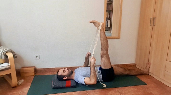 supta padangusthasana