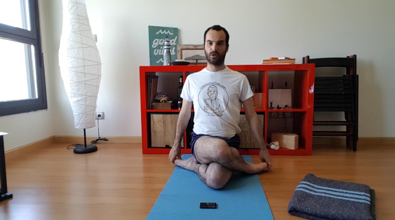gomukhasana solo piernas